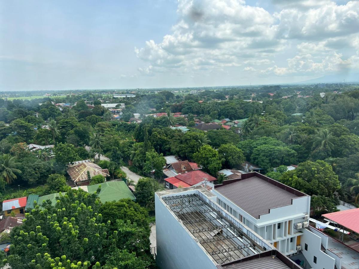 Lovely Studio Condominiums At Mesavirre Garden Residences Bacolod Esterno foto