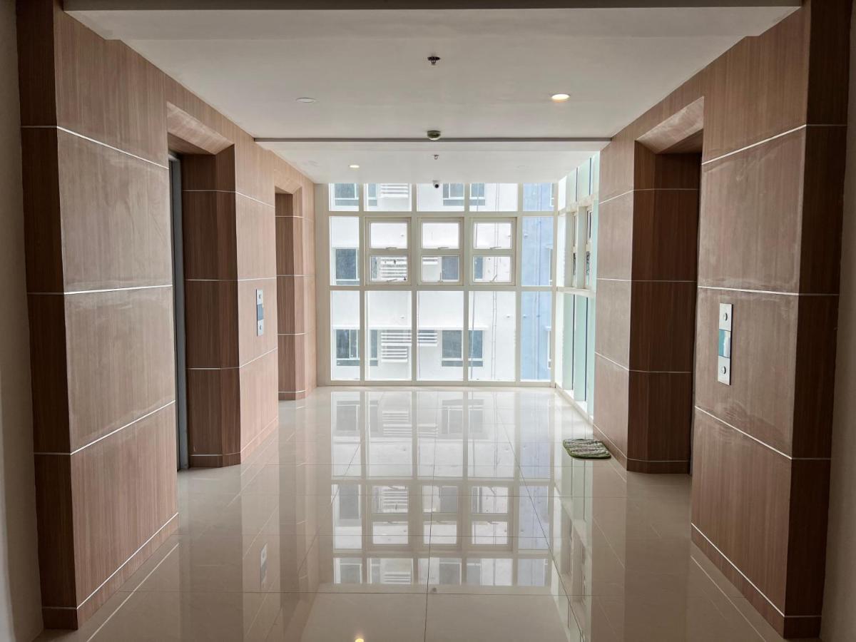 Lovely Studio Condominiums At Mesavirre Garden Residences Bacolod Esterno foto