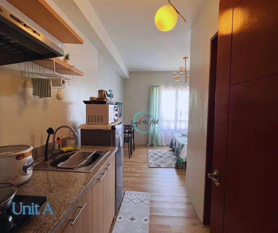 Lovely Studio Condominiums At Mesavirre Garden Residences Bacolod Esterno foto